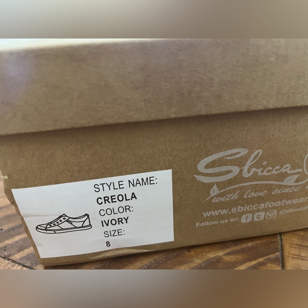 NIB Sbicca Creole Slip On Sneakers in Ivory White - Size 8 - Picture 6 of 6